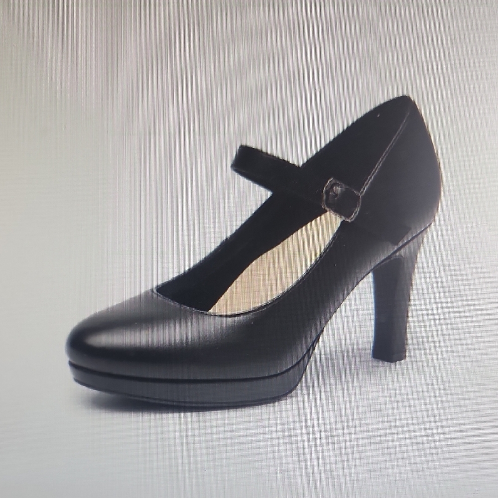 Dream Pairs Elegant Black Heels